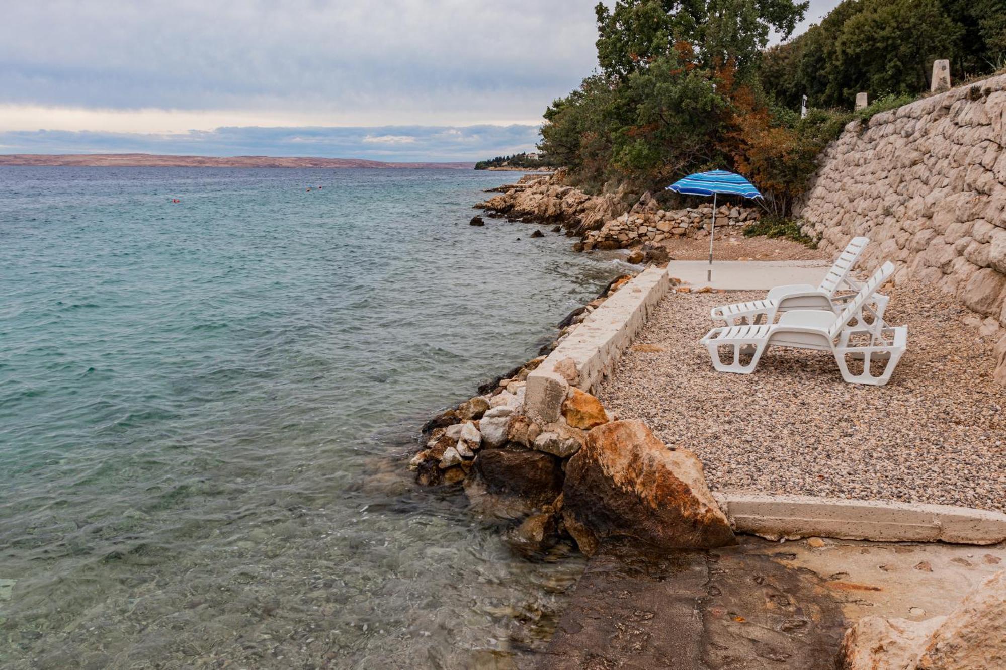 Apartmani Bosnjak Starigrad Paklenica Kamer foto