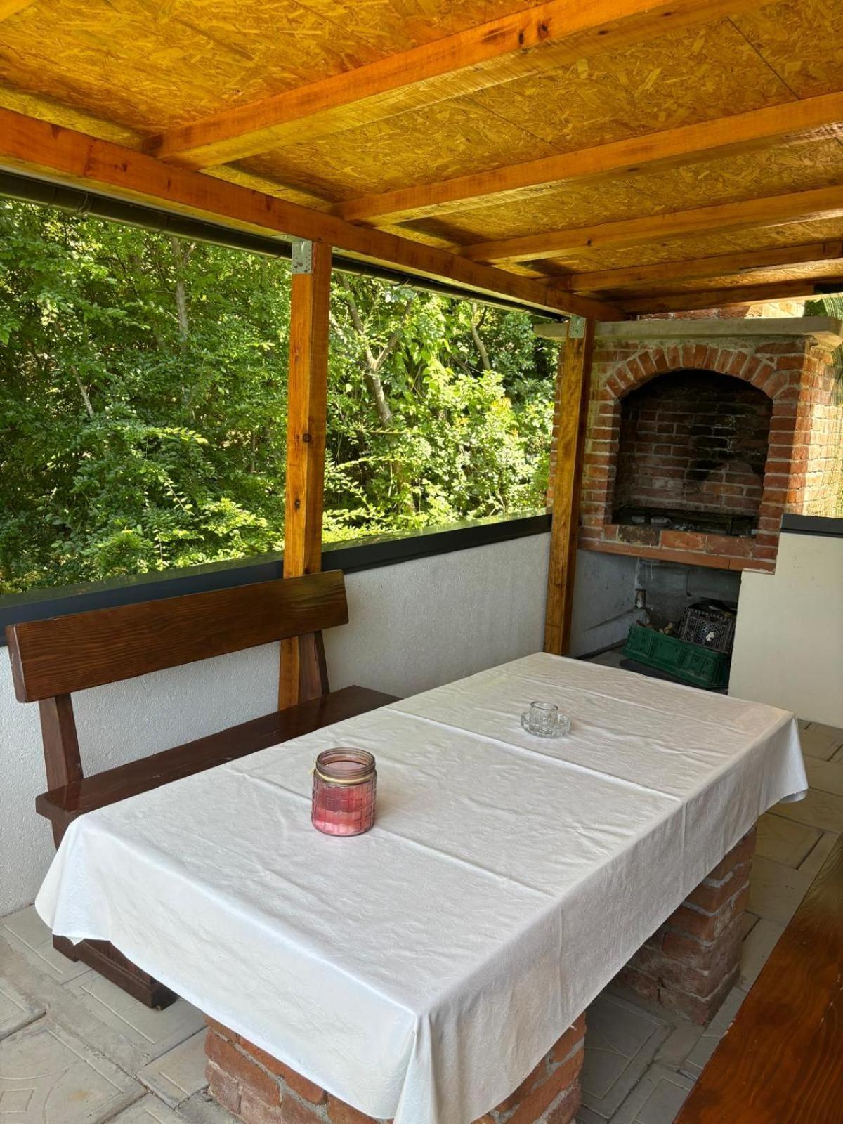 Apartmani Bosnjak Starigrad Paklenica Kamer foto