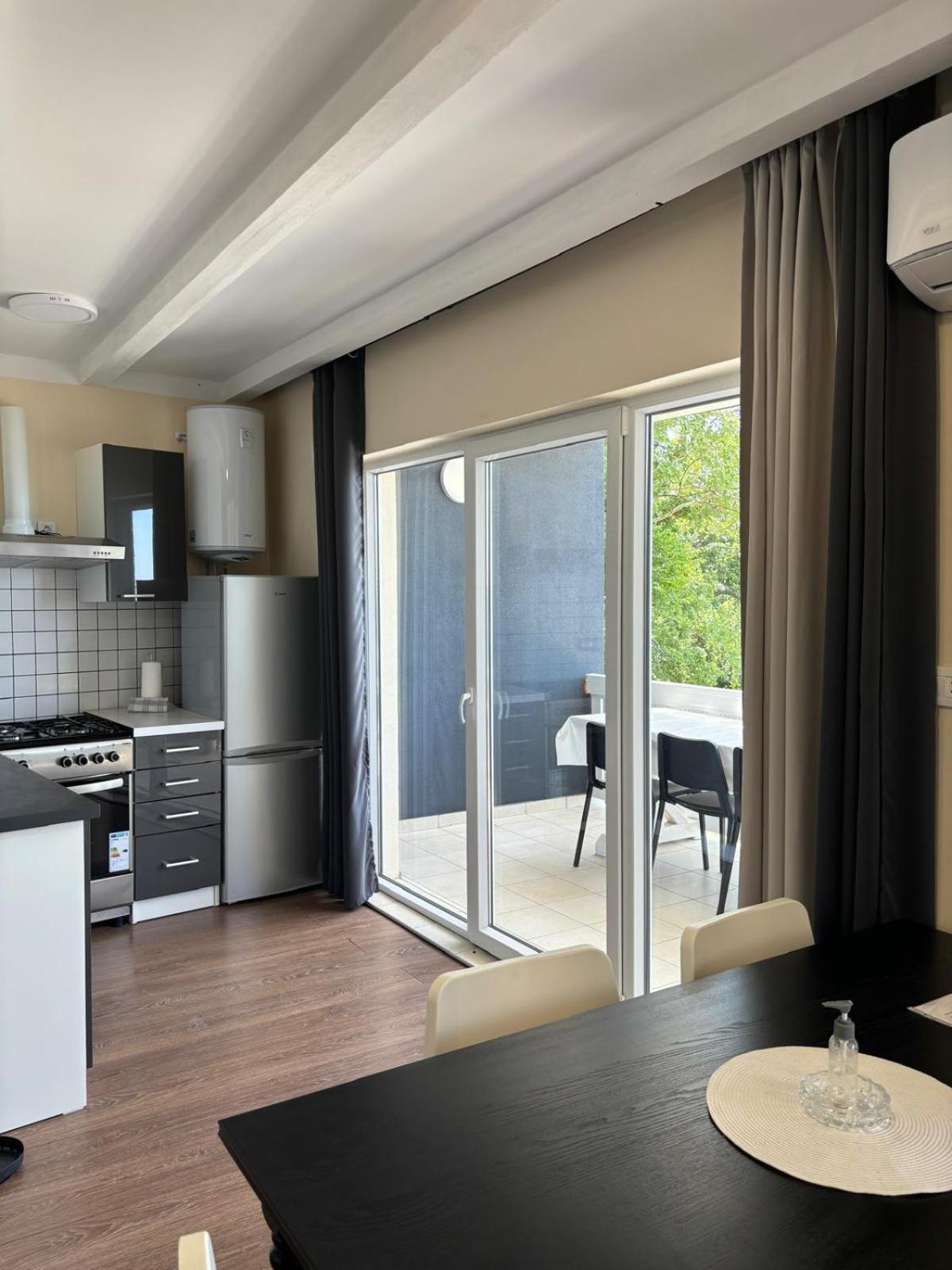 Apartmani Bosnjak Starigrad Paklenica Kamer foto