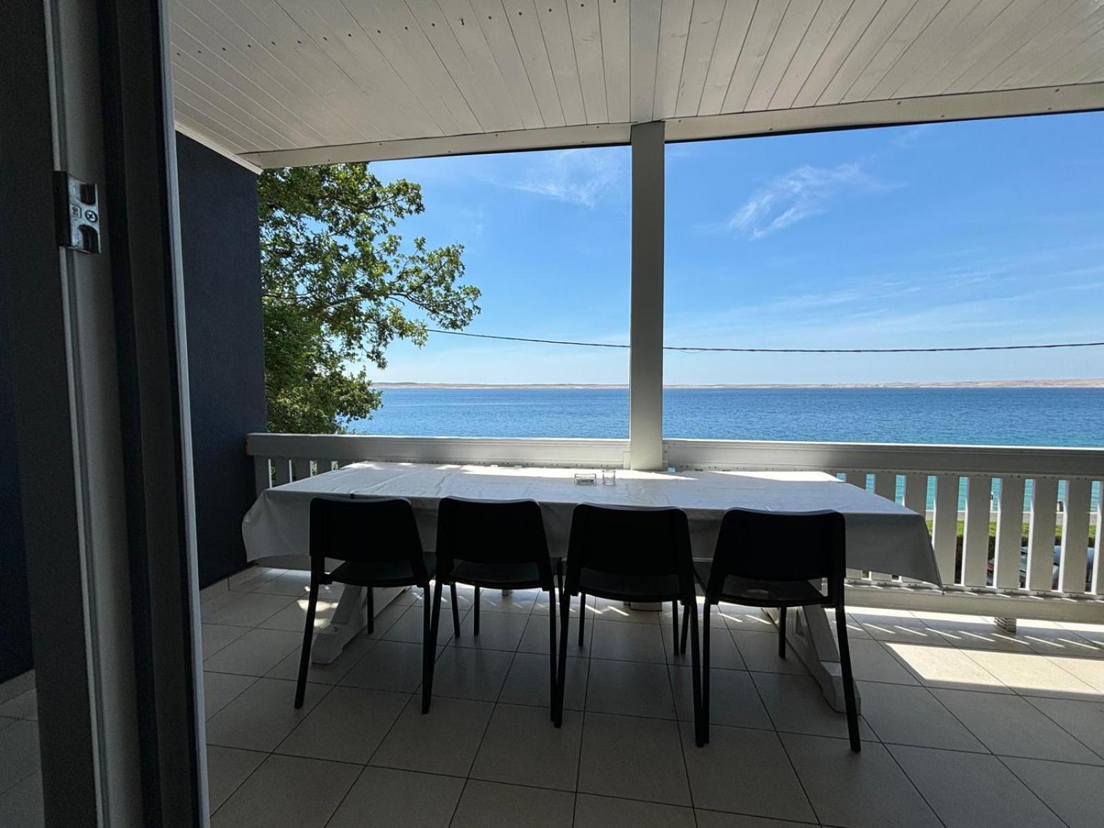 Apartmani Bosnjak Starigrad Paklenica Kamer foto