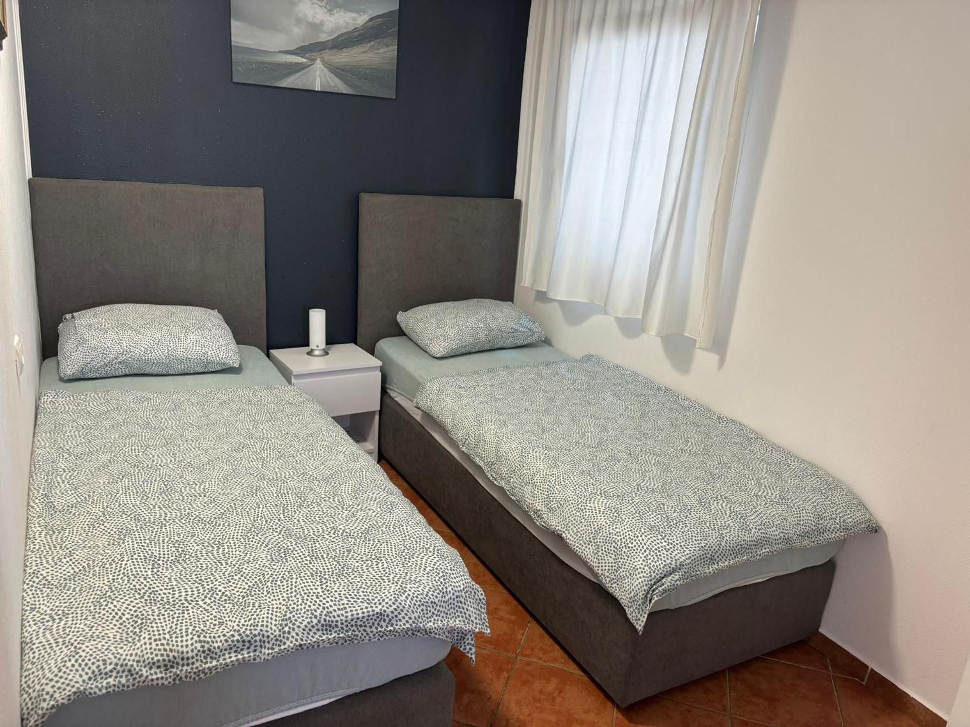 Apartmani Bosnjak Starigrad Paklenica Kamer foto